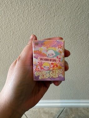 Good things happen Hug series of love blind box.